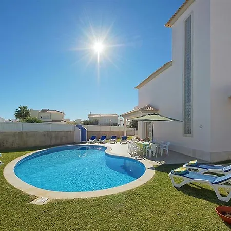Gale Sleeps 8 Pool Air Con Wifi